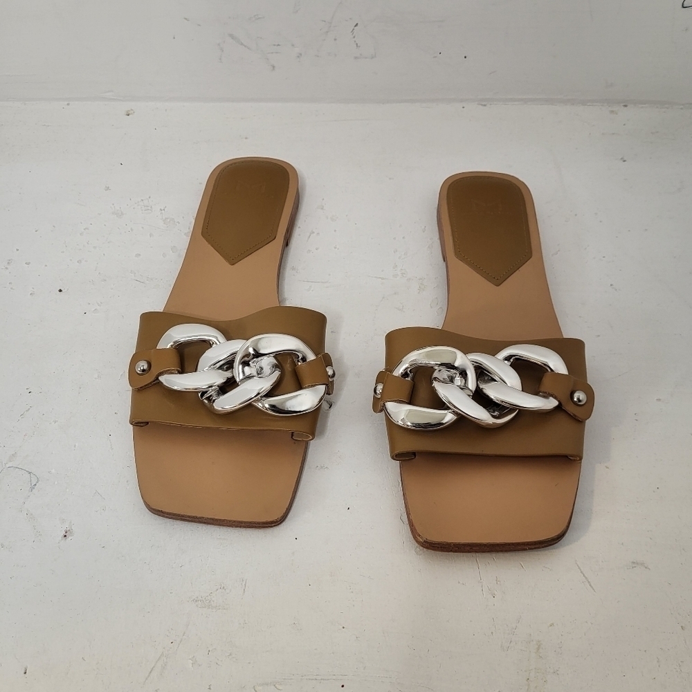 Marc Fisher LTD Chunky Chain Sandal Size 9M